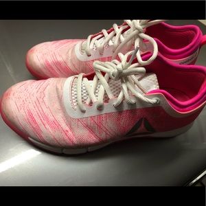 Women’s 8.5 Reebok trainers